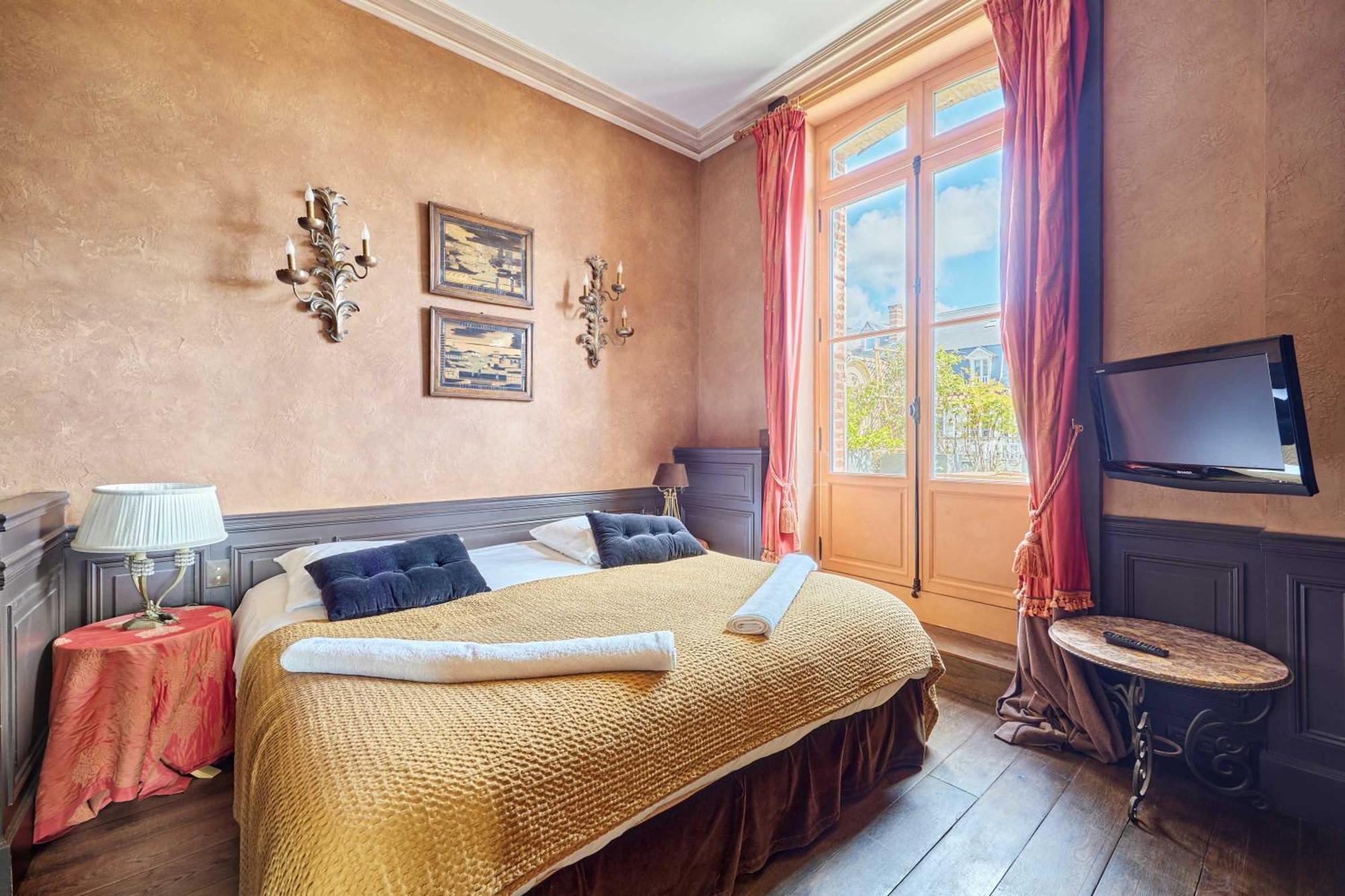 Luxurious 4 Bedroom Duplex, 200M From Place Morny Довіль Екстер'єр фото